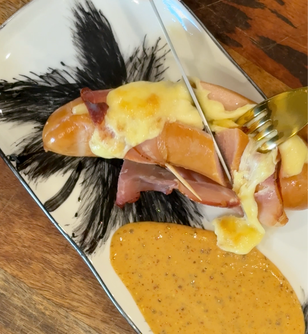 La saucisse fumée et fourrée d&rsquo;Angela&nbsp;Schullï